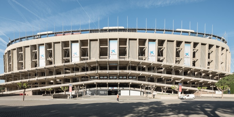 Camp Nou: stadion klubu piłkarskiego Barcelona